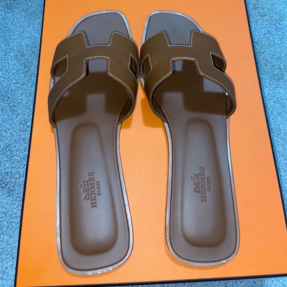 Hermes Oran sandals- Brown